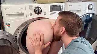 I Fuck My Stepmom Stuck in the Washing Machine and Give Her a Creampie - Steve Rickz